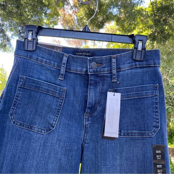 Banana Republic high waisted, wide leg, trouser denim. - Picture 3 of 6